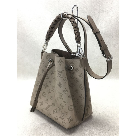 Louis Vuitton Muria Mahina Leather Handbag - Picture 2 of 6